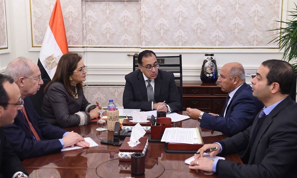 الوزير: "بومبارديه" تعرض إنشاء مصنع في مصر لمستلزمات السكة الحديد والمترو