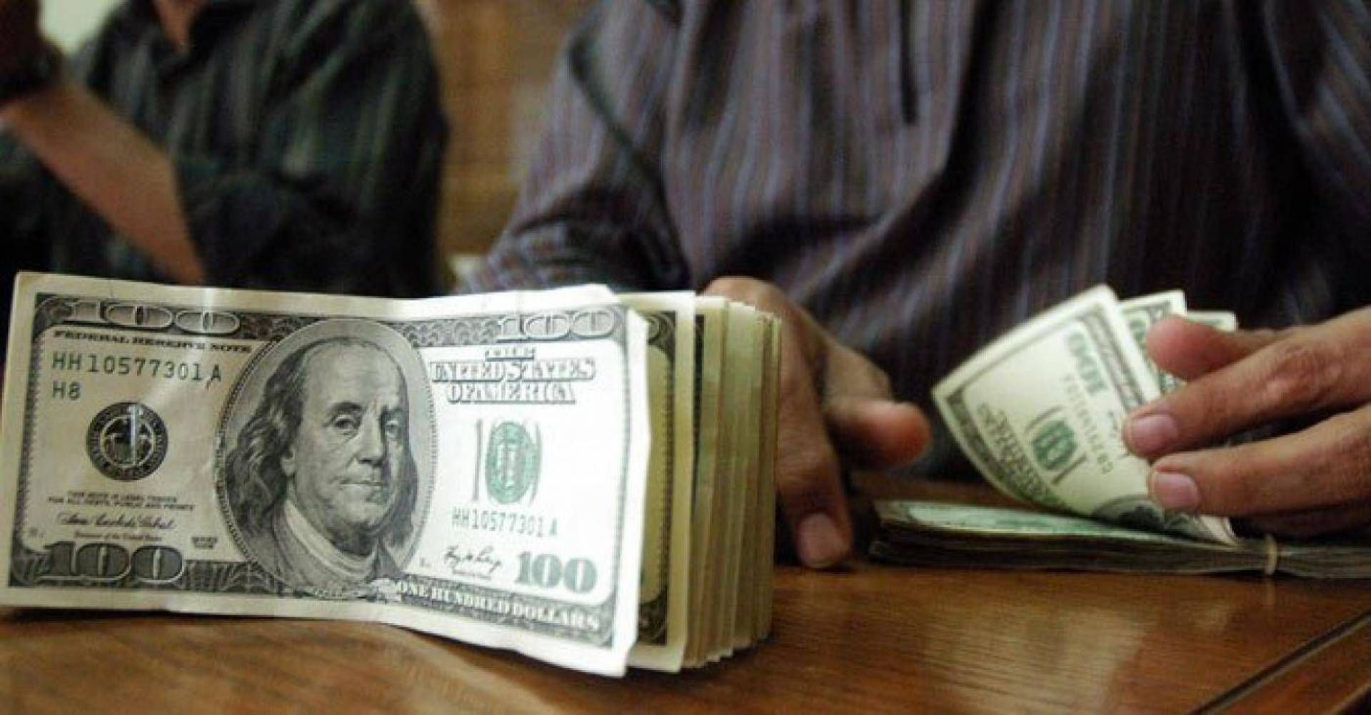 الاحتياطي الأجنبي لمصر يرتفع 37 مليون دولار في يناير الماضي