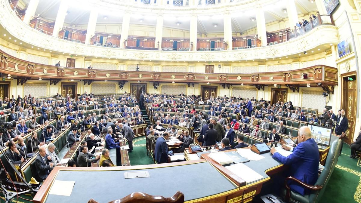 البرلمان يوافق نهائيا على قانوني تعديل ضريبة الدمغة والضريبة على الدخل