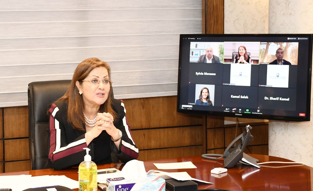 السعيد: 4 قطاعات يمكن الاعتماد عليها في تحقيق النمو الاقتصادي في ظل أزمة "كورونا"