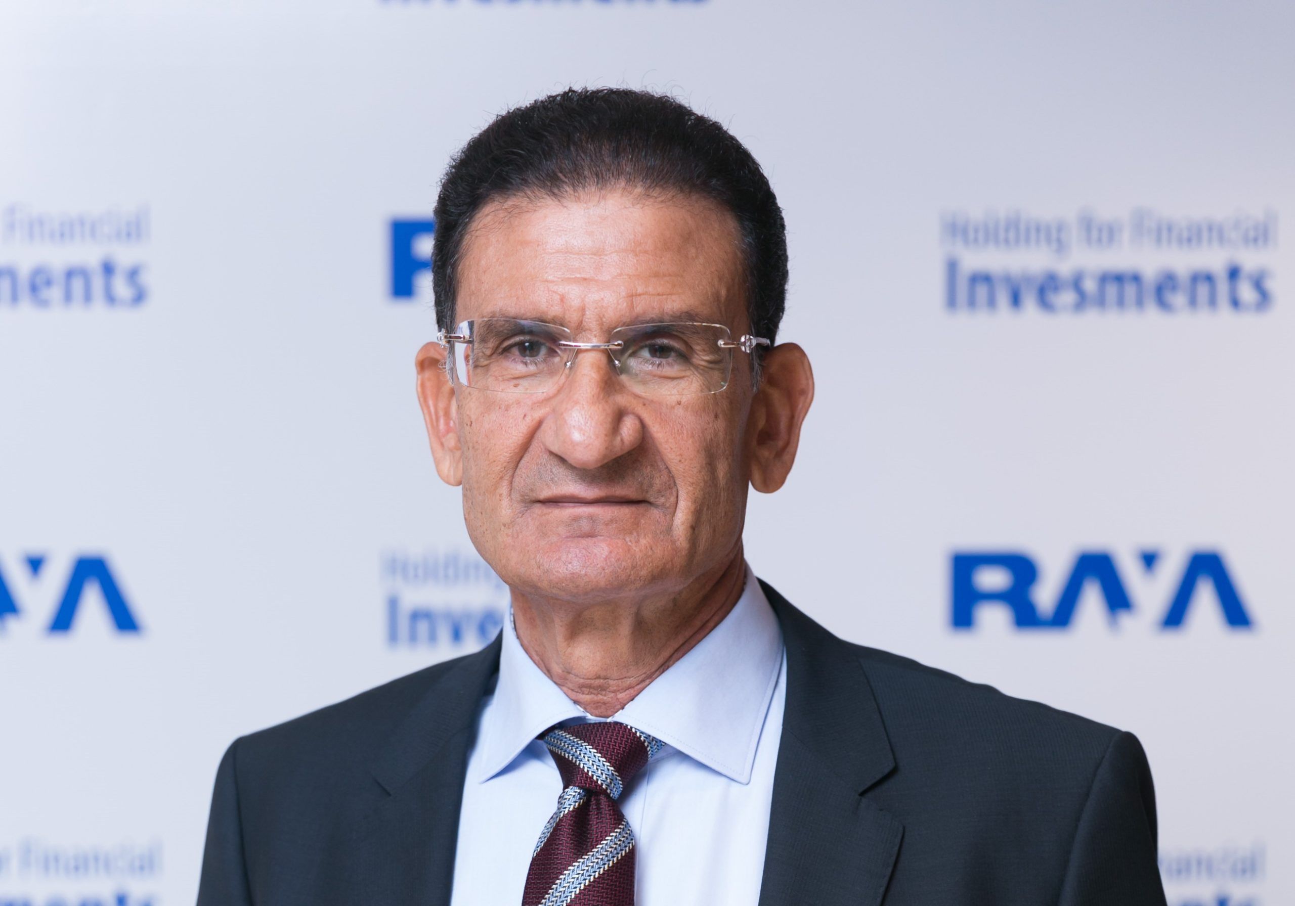 شركة واحدة تتقدم لمزايدة رخصة السجائر والآخرون يتحفظون.. مصر تستعد لتوديع "البنكنوت الورق"