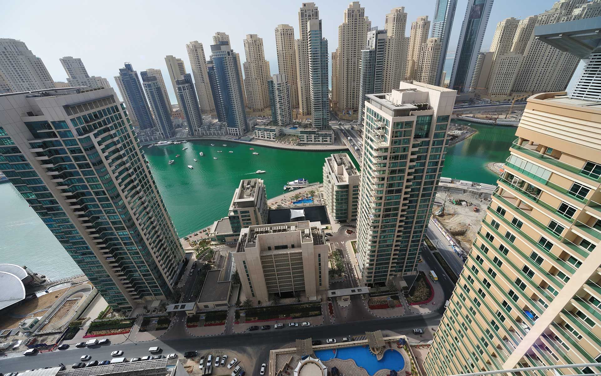 ستاندرد آند بورز: الحرب تضغط على عقارات دبي