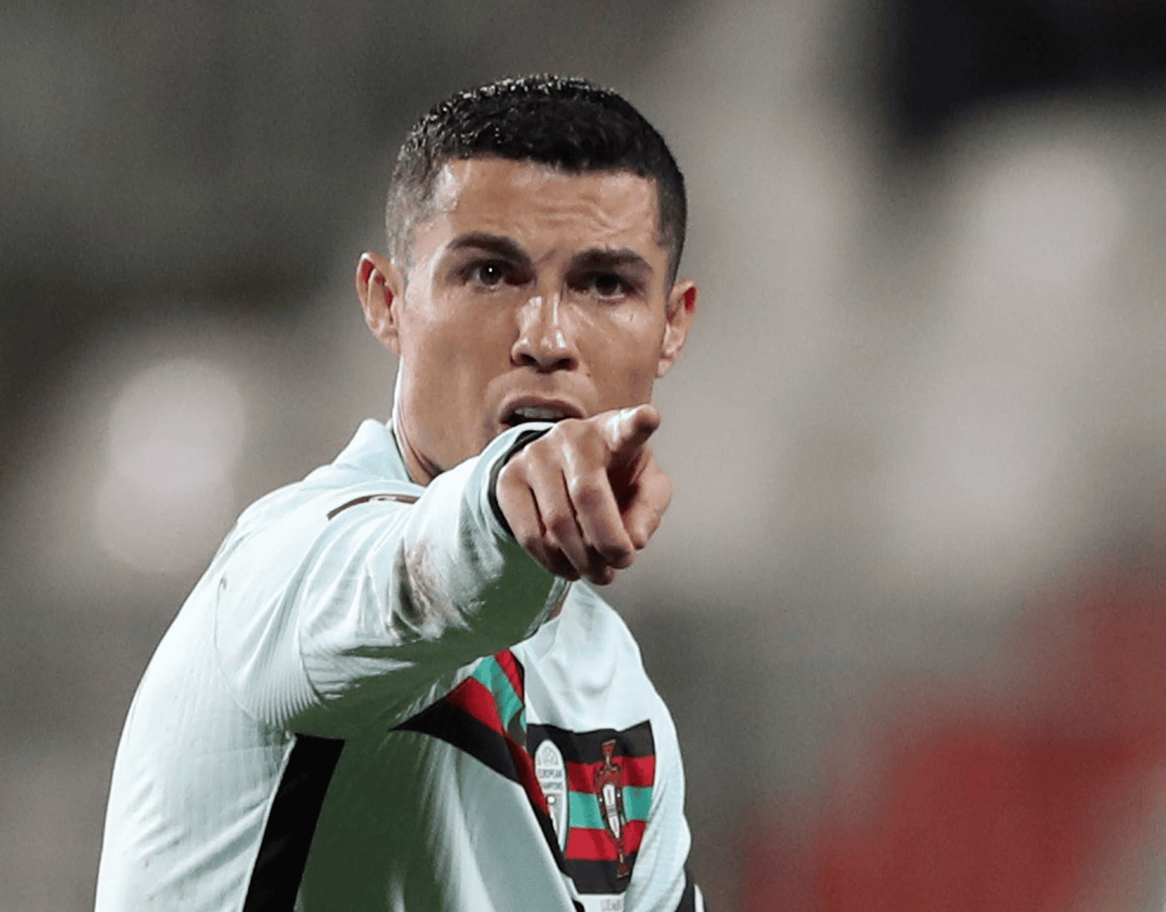 خسائر لكوكاكولا والـ"UEFA" يطالب باحترام الرعاة.. ما القصة؟
