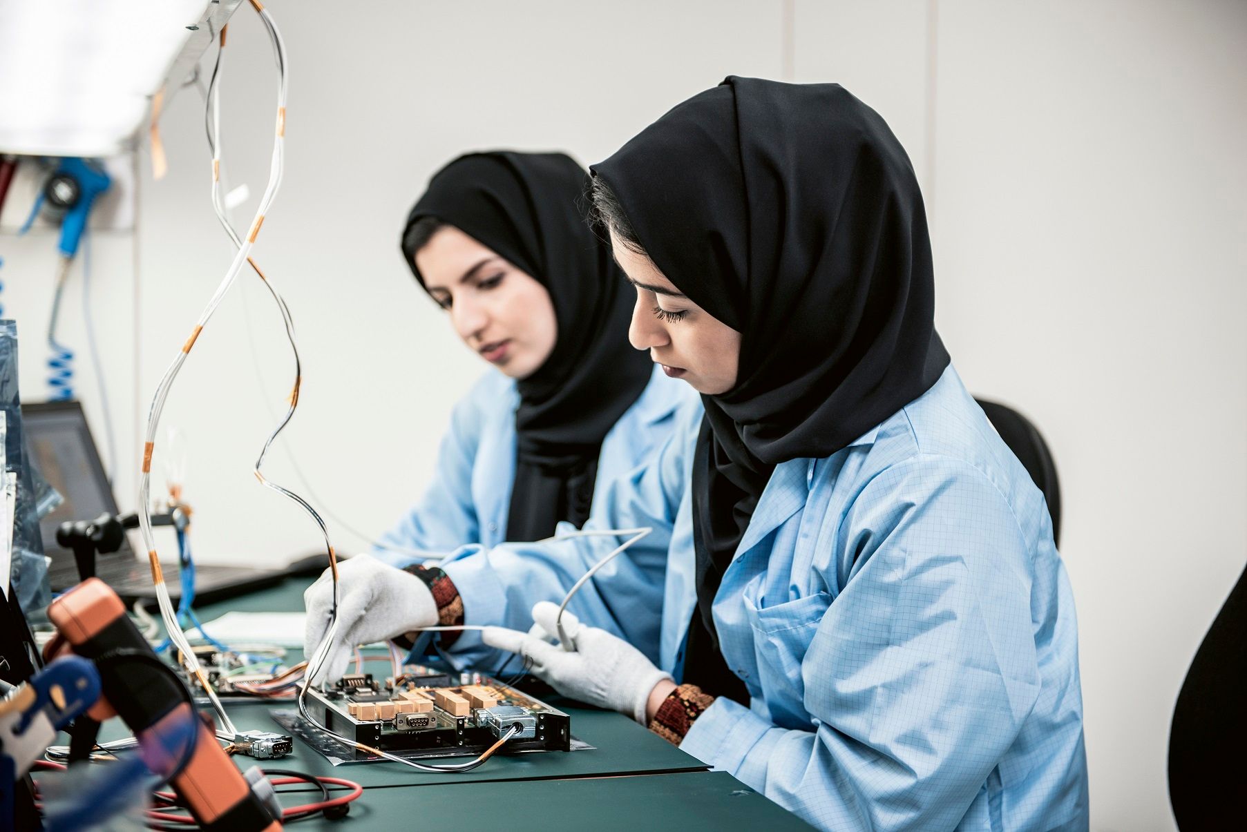 الإحصاء: البطالة تتراجع 0.5% خلال 2021 والمتعطلون 2.17 مليون