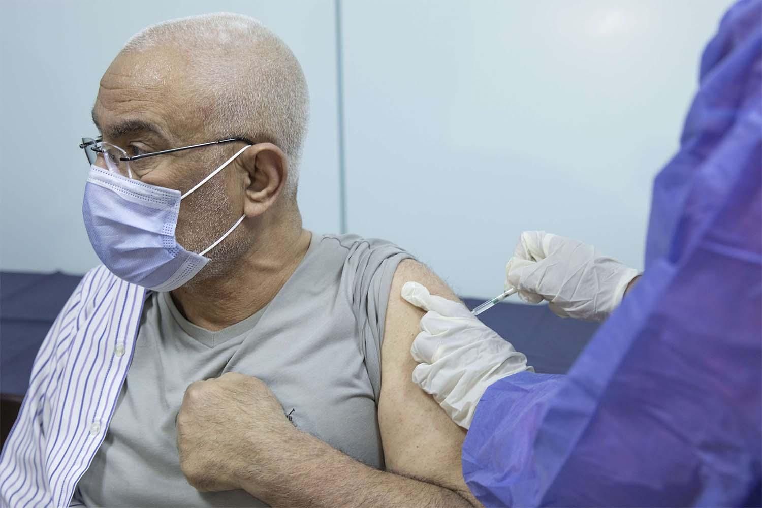 الصحة: 760 ألف مصري طلبوا الحصول على لقاح كورونا بغرض السفر