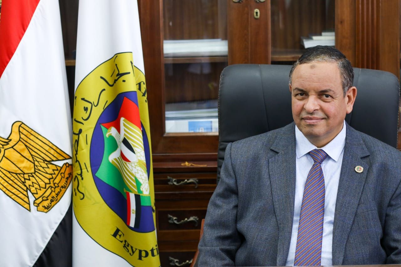 المالية: حل معوقات التصدير عن طريق جروب "واتساب"