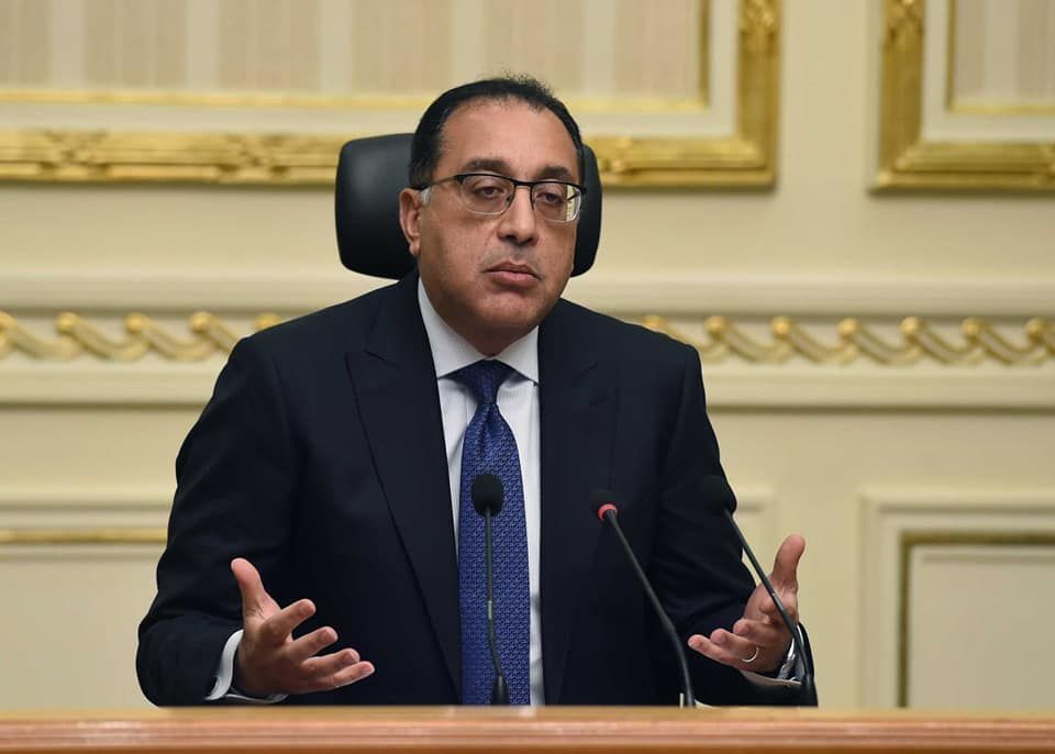 الحكومة ترفع أسعار توريد القمح إلى 1500 جنيه للإردب.. سهم "التجاري الدولي" يُنذر بخفض جديد للجنيه؟