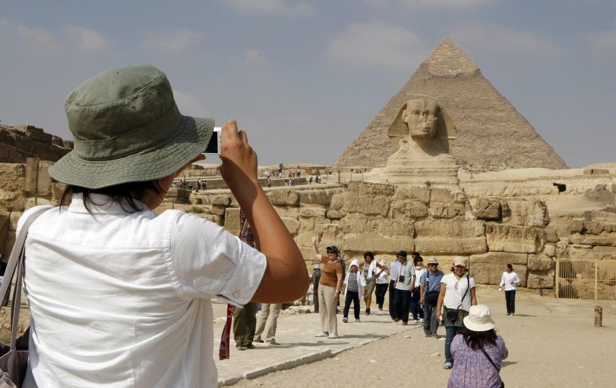 وزير السياحة: مصر استقبلت 10.8 مليون سائح في 7 أشهر ونستهدف 20 مليون بنهاية العام