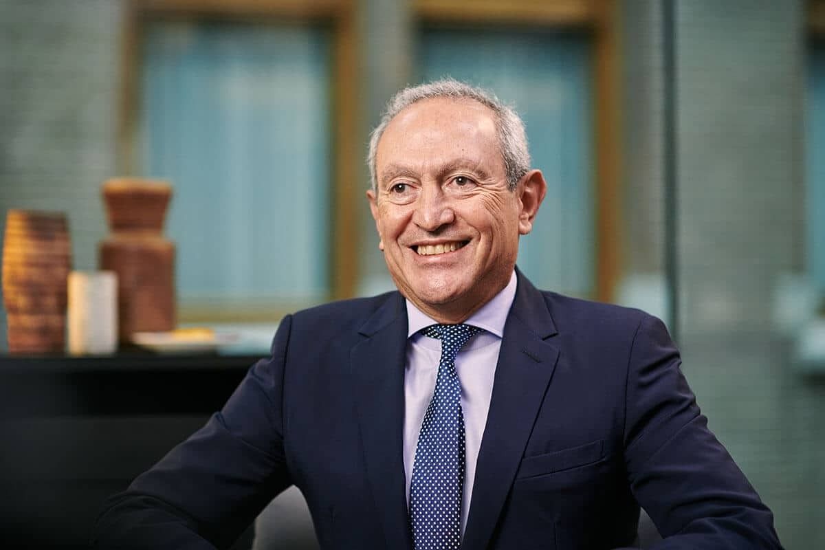 تكلفة التأمين على الديون السيادية لمصر تنخفض إلى أدنى مستوى منذ مارس.. اتفاق مبدئي لاكتتاب "الإمارات العالمية" في زيادة رأسمال "مصر للألومنيوم"