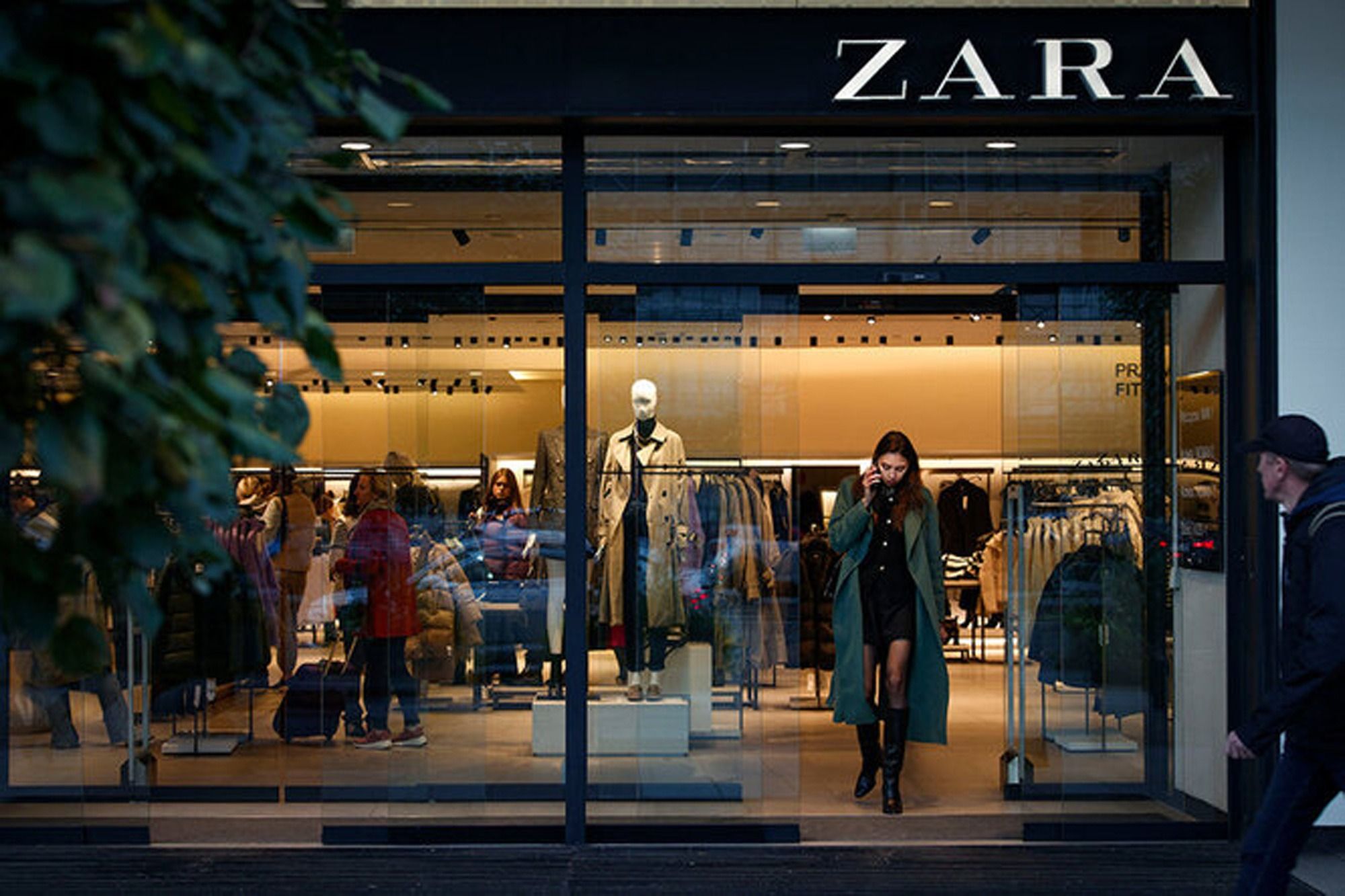 المقاطعة لأجل فلسطين تجبر "ZARA" على سحب إعلان لها