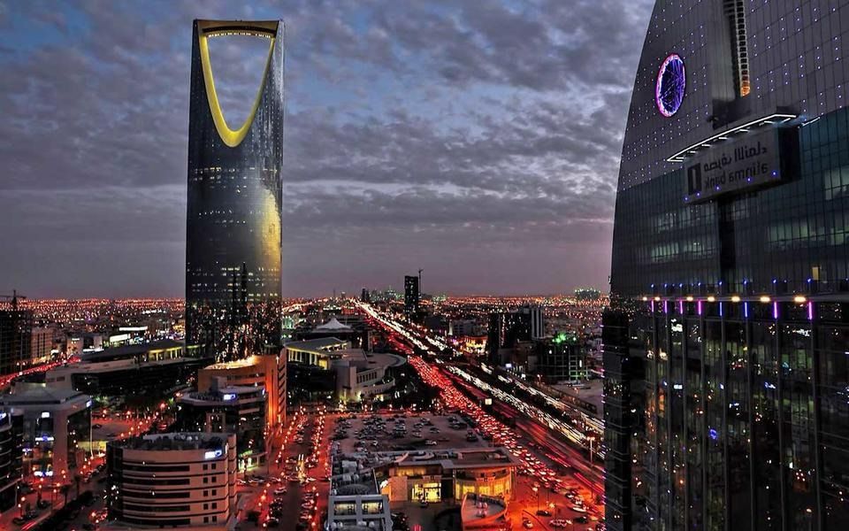 "جيه إل إل": قطاعا السكن والضيافة يقودان انتعاش سوق العقارات السعودية