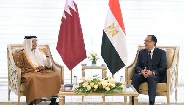 قطر تدرس تنفيذ مشروعات استثمارية جديدة في مصر .. "البنك المركزي" يصدر أذون خزانة بقيمة مليار دولار الأسبوع المقبل
