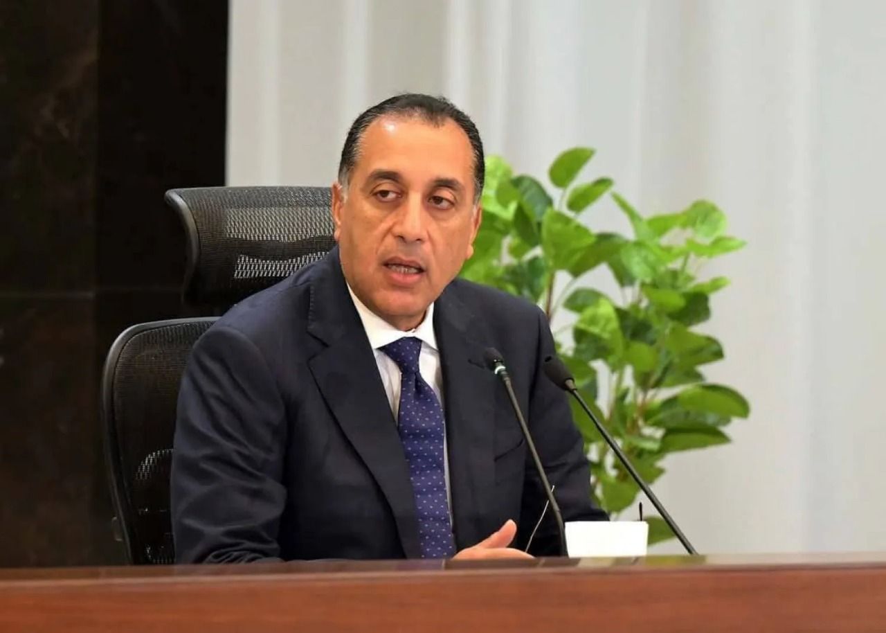 مدبولي: الحكومة ماضية في تنفيذ استراتيجية متكاملة لإدارة الدين الخارجي لضمان بقائه في المسار النزولي.. الصادرات تتحسن والعجز التجاري يتسع في ميزان المدفوعات المصري 2025/2024