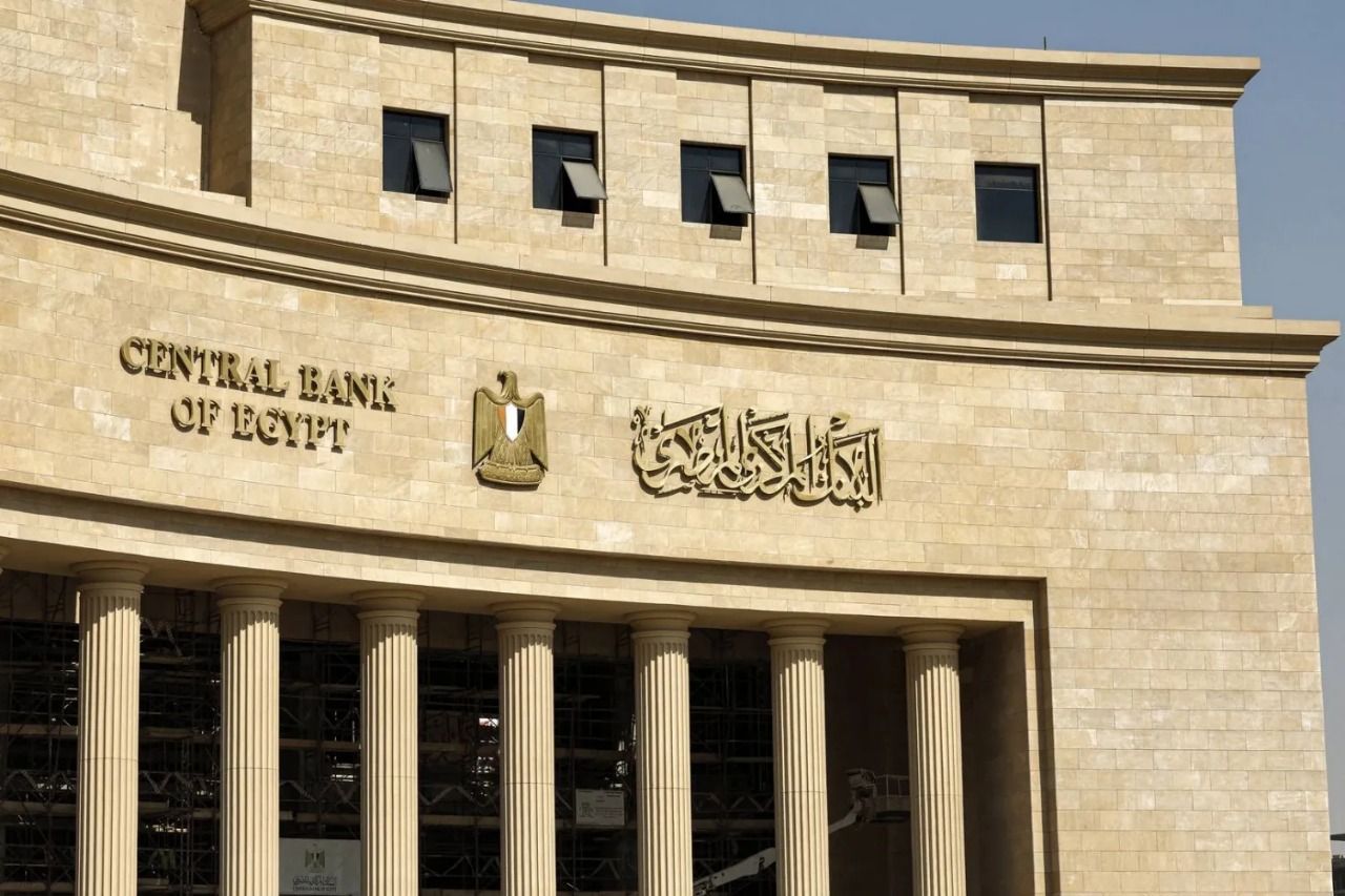 "جي بي مورجان": البنك المركزي المصري قد يخفض الفائدة 6% في الاجتماعين المقبلين.. 13 شركة حديد تنتظر موافقة "التنمية الصناعية" على الرخص الجديدة