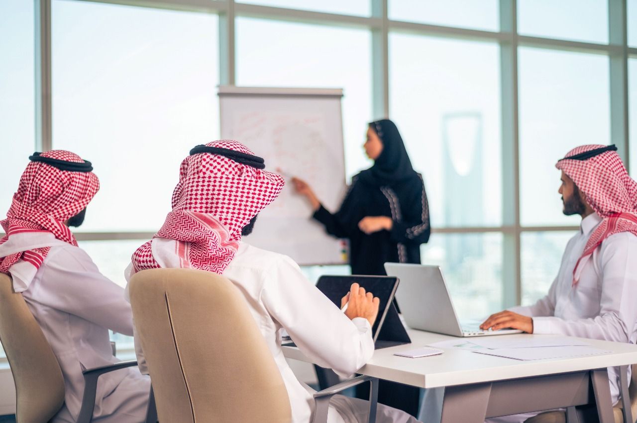 التوظيف بالقطاع الخاص السعودي يرتفع في الربع الأول بأعلى وتيرة منذ 12 عامًا