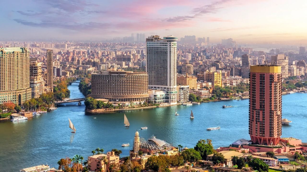 لماذا غير صندوق النقد خططه لمراجعة برنامج الإصلاح الاقتصادي لمصر؟.. وكالة "ميجا" تصدر ضمانات بـ225 مليون دولار لـ"أبوظبي التجاري" و"بنك مصر"
