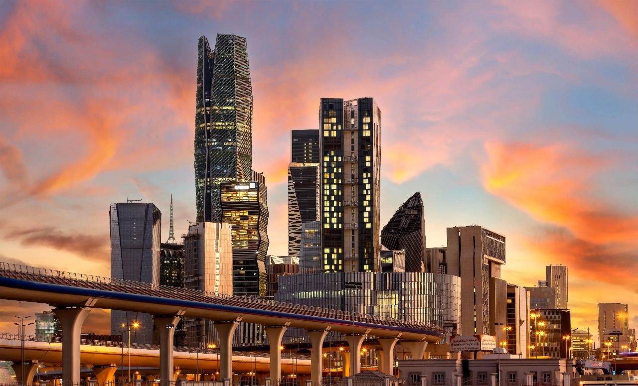 معظمها من السعودية.. بنوك الخليج تتجه لإصدار ديون دولارية قياسية في 2025