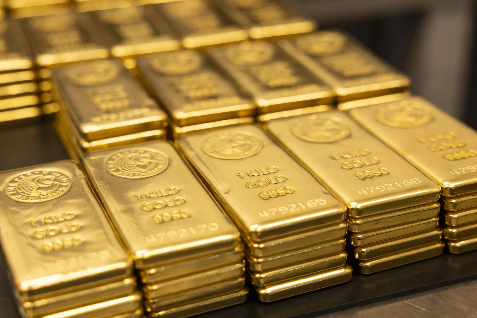 الذهب يتجاوز 4700 دولار للأوقية وسط آمال بقرب انتهاء حرب إيران