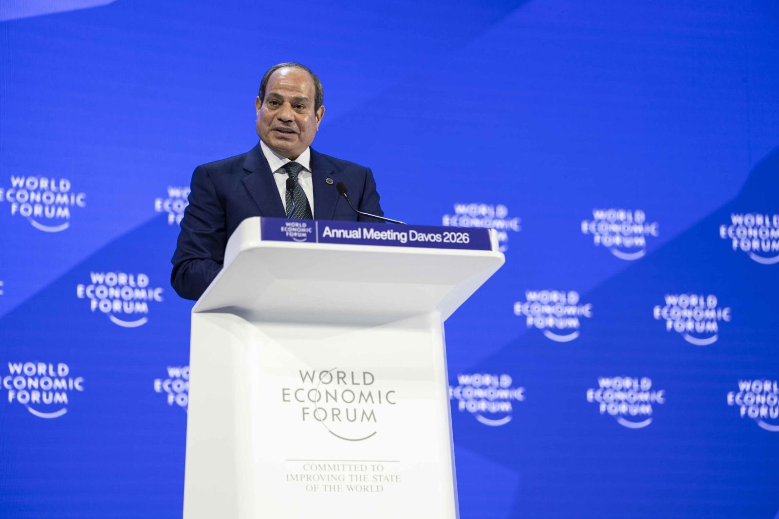 مكاسب مصرية في "دافوس".. الرئيس السيسي: المجال مفتوح للقطاع الخاص.. مصر تسدد 5 مليارات دولار لشركائها الأجانب في البترول