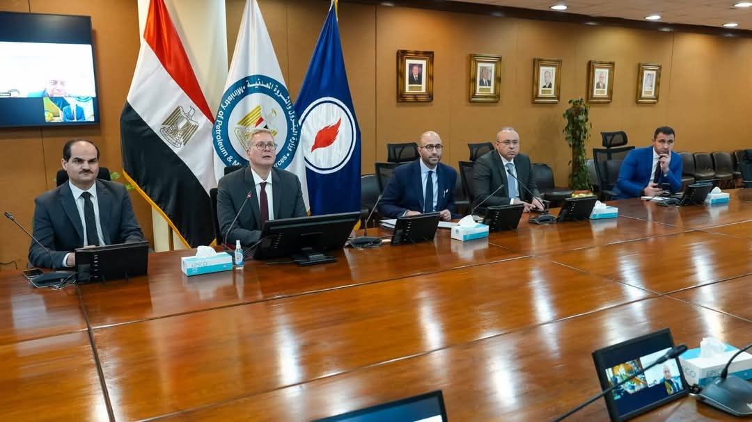 مصر تبحث مع "شيفرون" الانتهاء من ربط حقل "أفروديت" القبرصي 