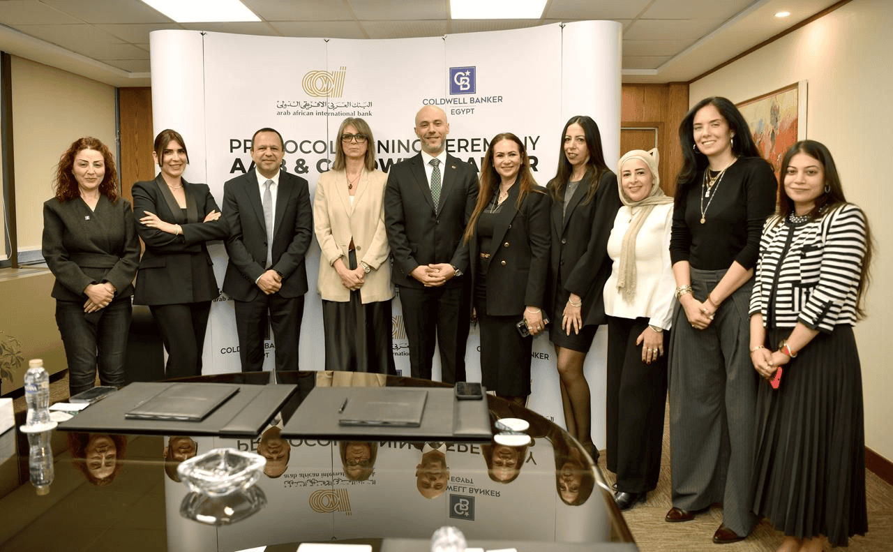 «العربي الأفريقي» يوقع شراكة استراتيجية مع «كولدويل بانكر مصر» لتقديم حلول عقارية وتمويلية