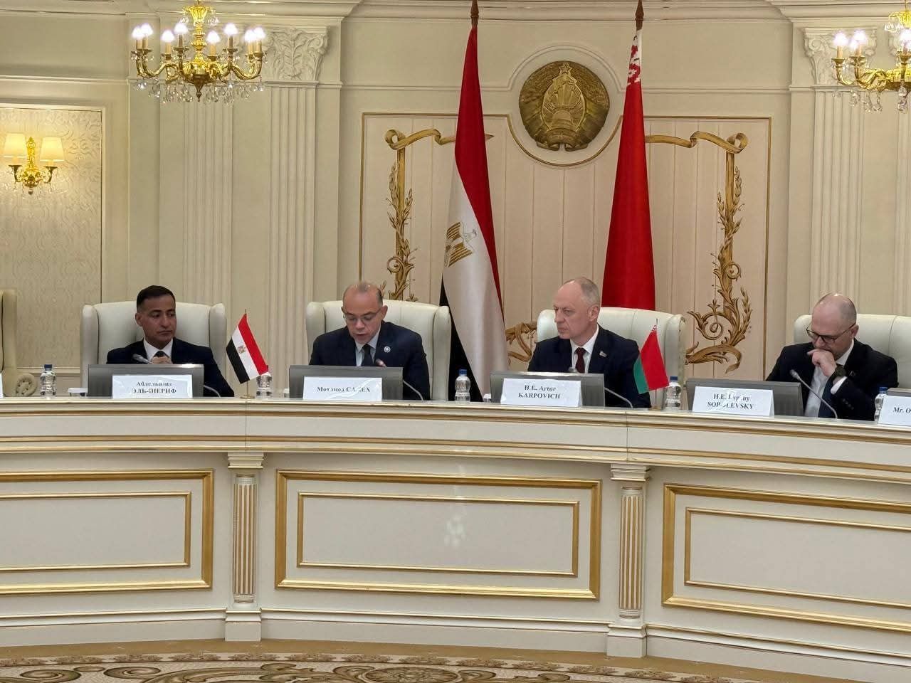 وزير الاستثمار يدعو الشركات البيلاروسية لتعزيز حضورها في السوق المصرية