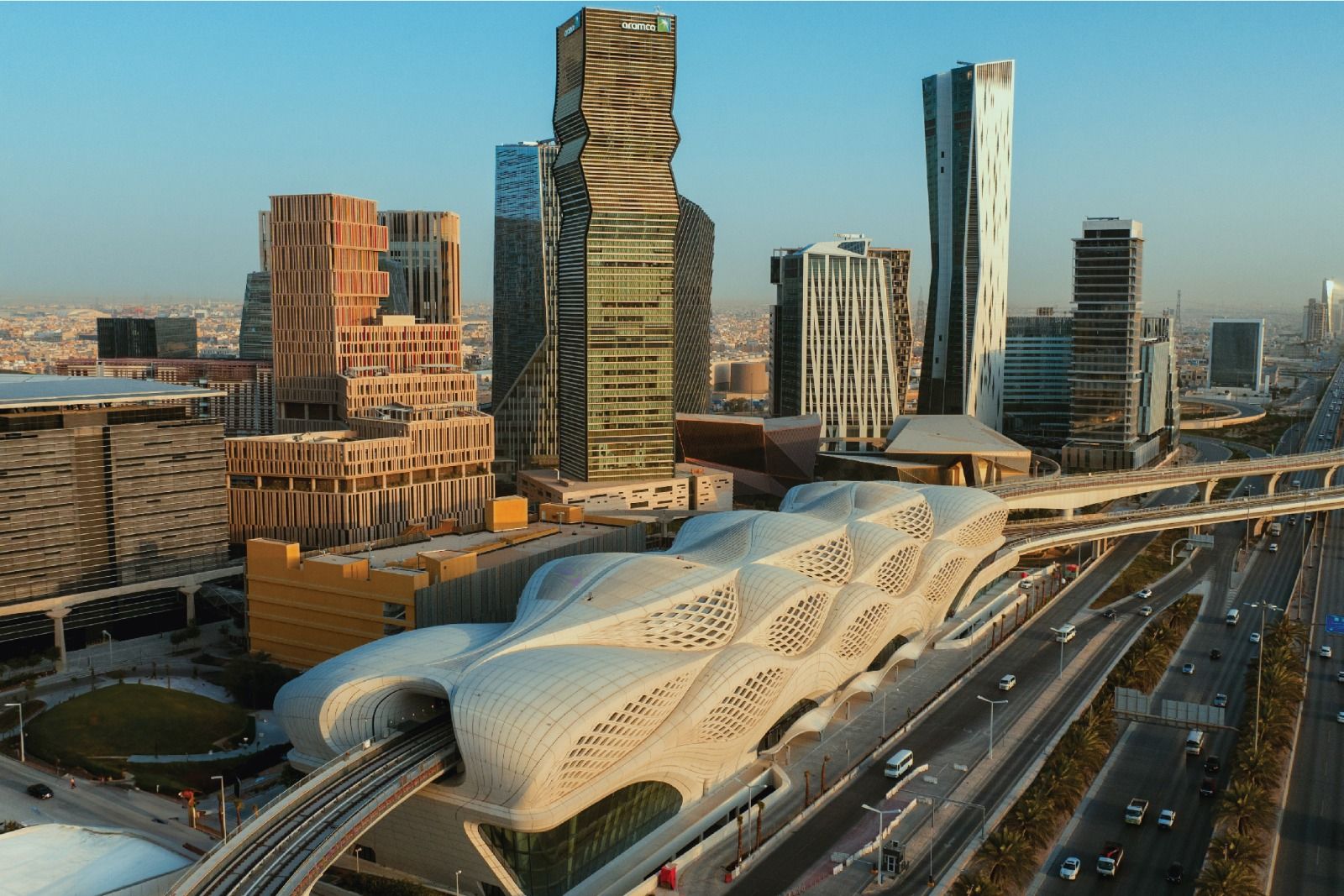 البنك الدولي يخفض توقعات نمو الاقتصاد السعودي في 2026 ويرفعها للعام المقبل