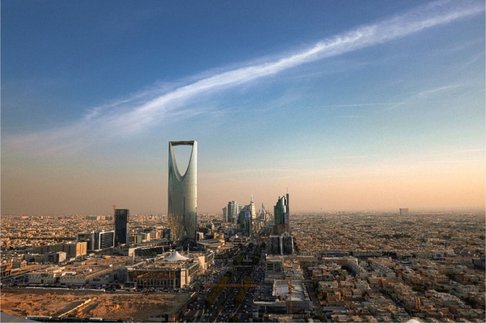 "JLL": تباطؤ سوق العقارات السعودية بفعل التوترات وعدم اليقين الاقتصادي بالمنطقة