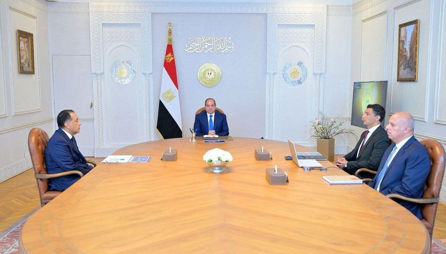 الرئيس السيسي يؤكد أهمية التوسع في توطين الصناعات المُغذية للصناعات الثقيلة
