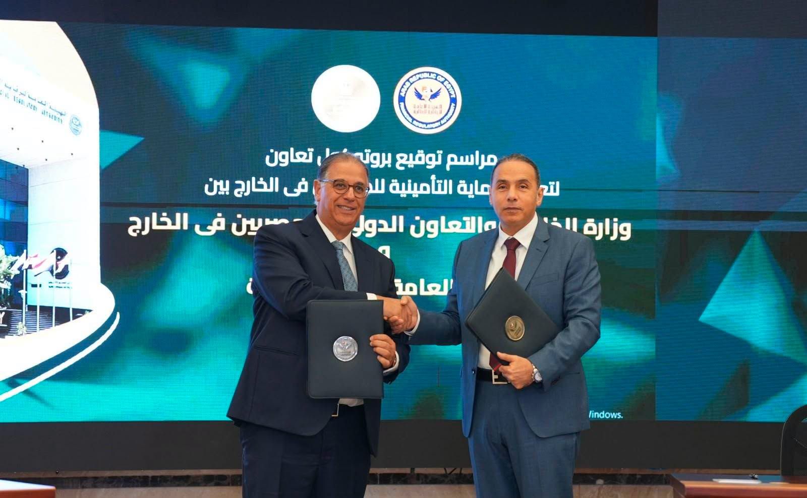بتعويض 100 ألف جنيه.. إضافة "الفصل التعسفي" إلى وثيقة تأمين المصريين بالخارج