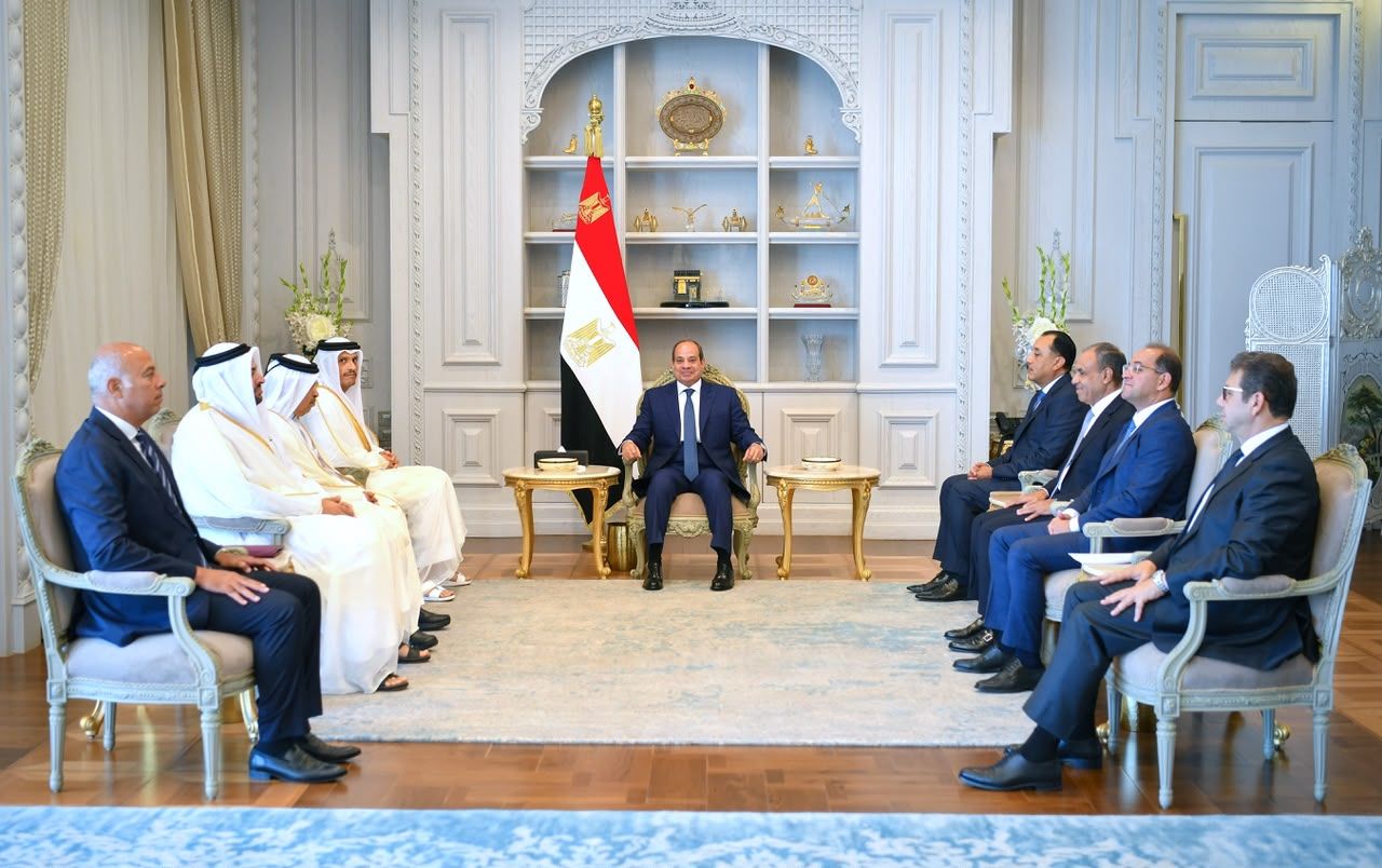 الرئيس السيسي يؤكد استعداد مصر لتقديم التسهيلات اللازمة لزيادة الاستثمارات القطرية