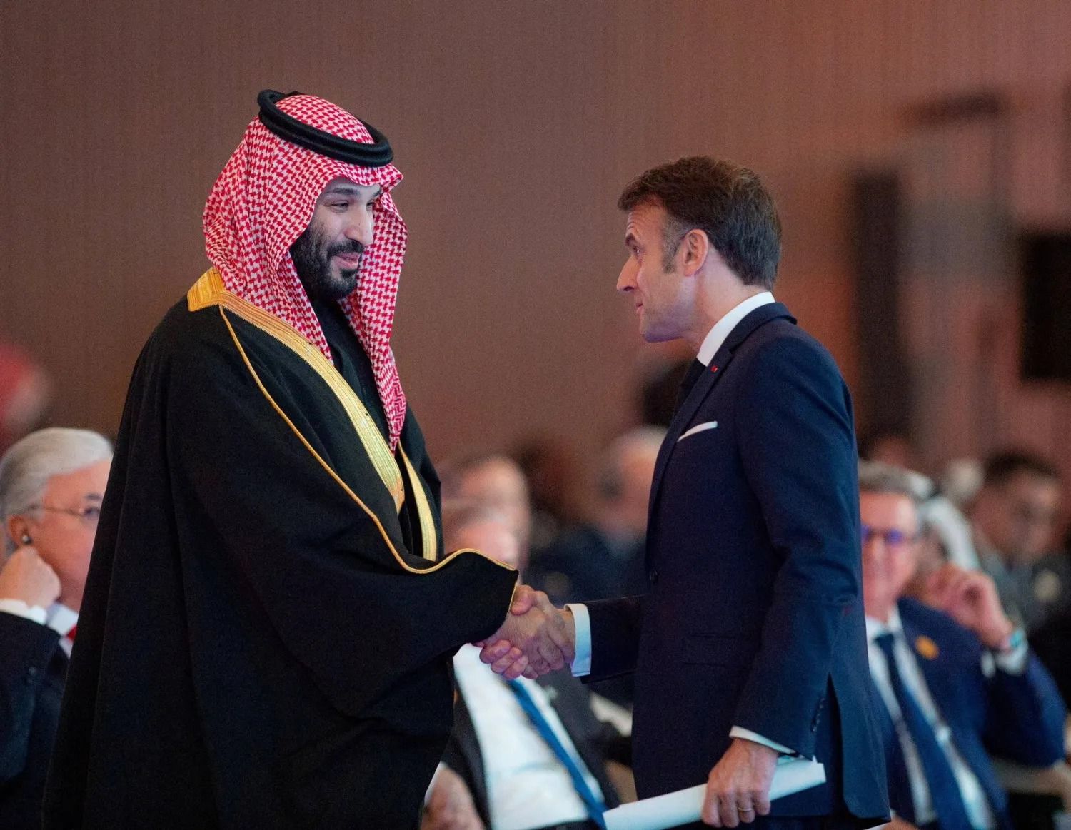 السعودية وفرنسا توسعان الشراكة من الاقتصاد إلى الأمن والدفاع