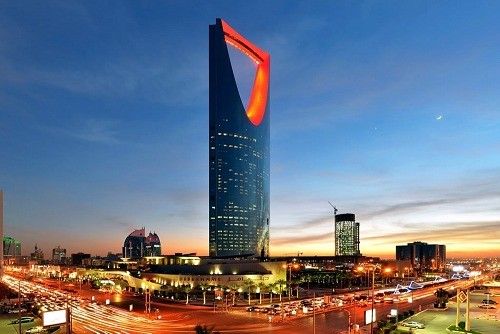 السعودية ترصد ميزانية توسعية لـ2027 وتتوقع نموًا بـ12.8%